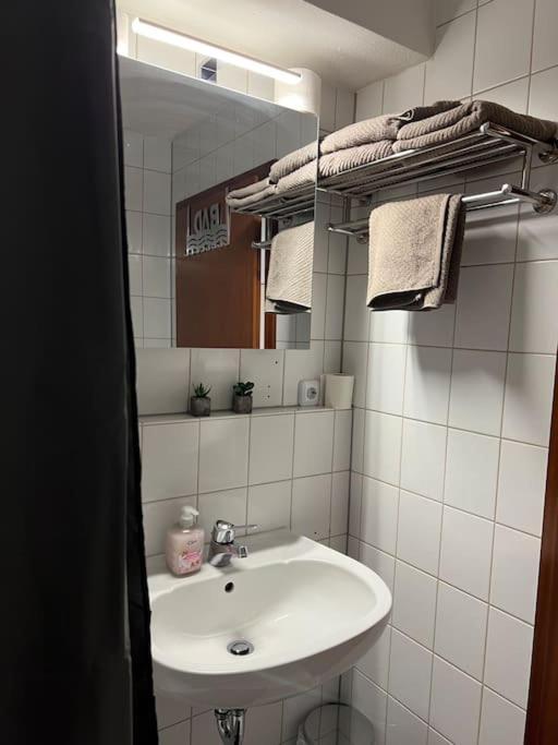 Apartment Am Stuttgarter Flughafen / Messe 莱恩费尔登埃希特登 外观 照片